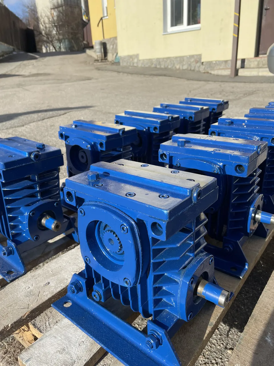 Редуктор 2Ч-80-16 червячный одноступенчатый