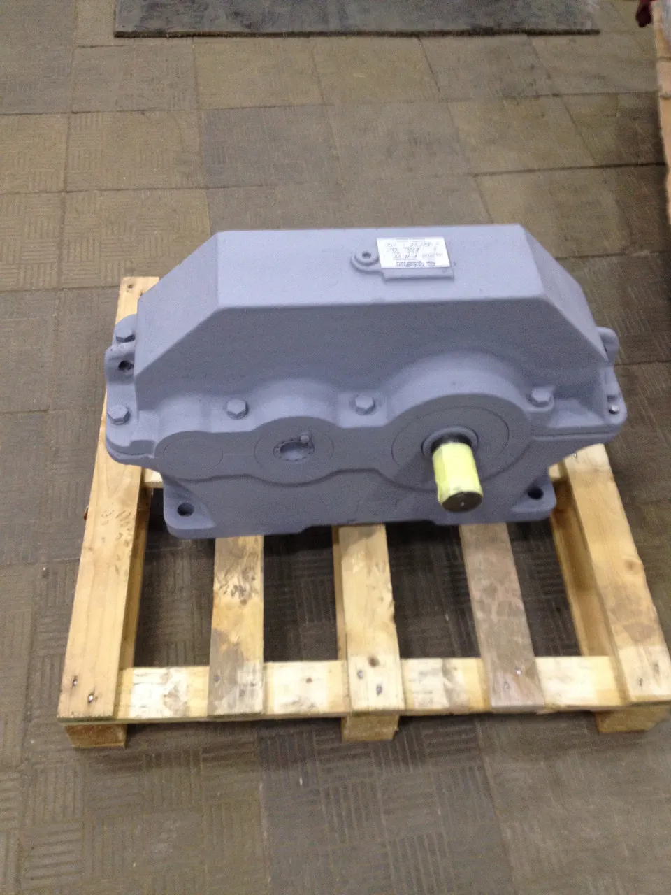 Редуктор Ц2У-100-16 циліндричний двоступінчатий, 1Ц2У-100-16 редуктор