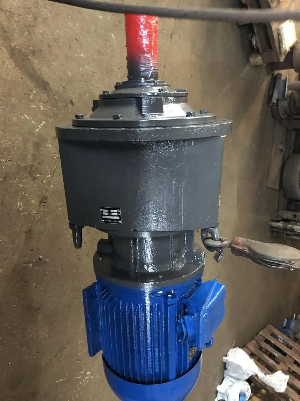 МР2-315-15-80  Мотор-редуктор двоступінчастий планетарний, редуктор МР2-315-15-80 планетарний